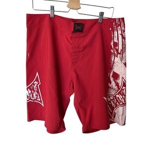 Y2K Tapout MMA Shorts Red White Skulls Trunks Mens 36 USA Jiu Jitsu Streetwear‎